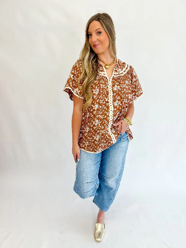 {Entro} Plus Fall Floral Ric Rac Top