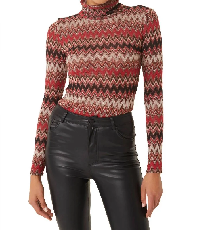 Nadja Turtle Neck Long Sleeve Top In Winter Chevron